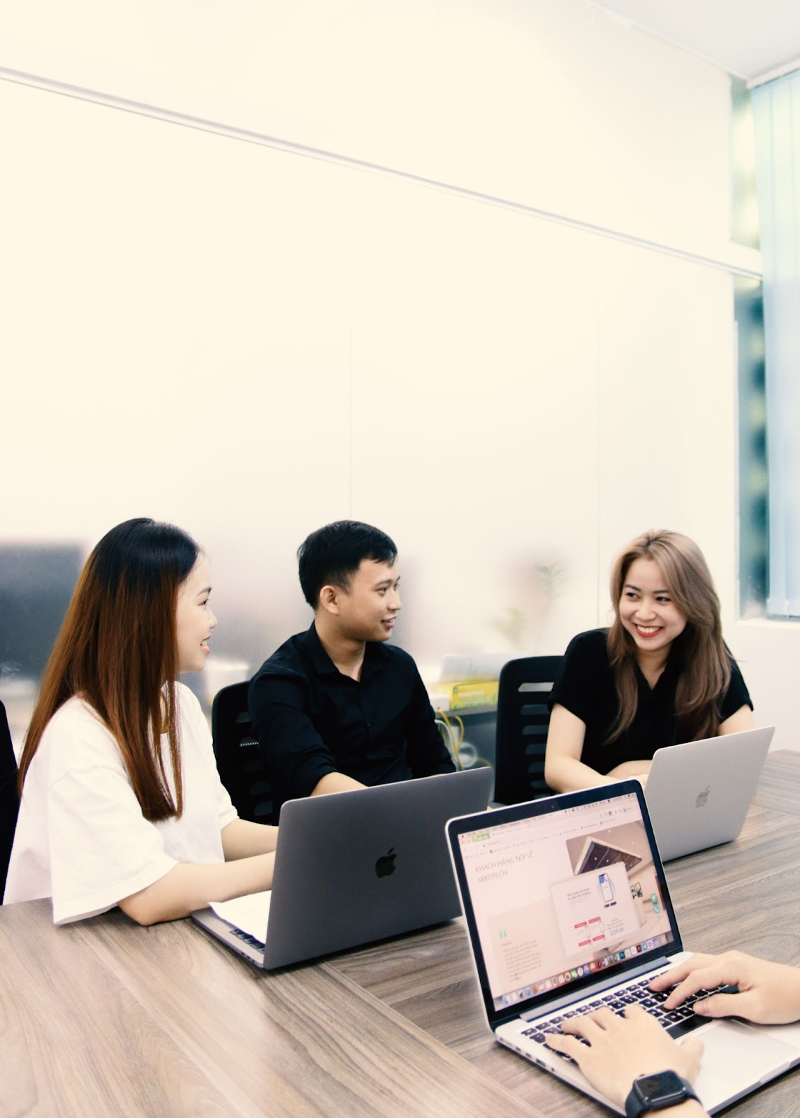 Đội ngũ nhân viên chuyên nghiệp 